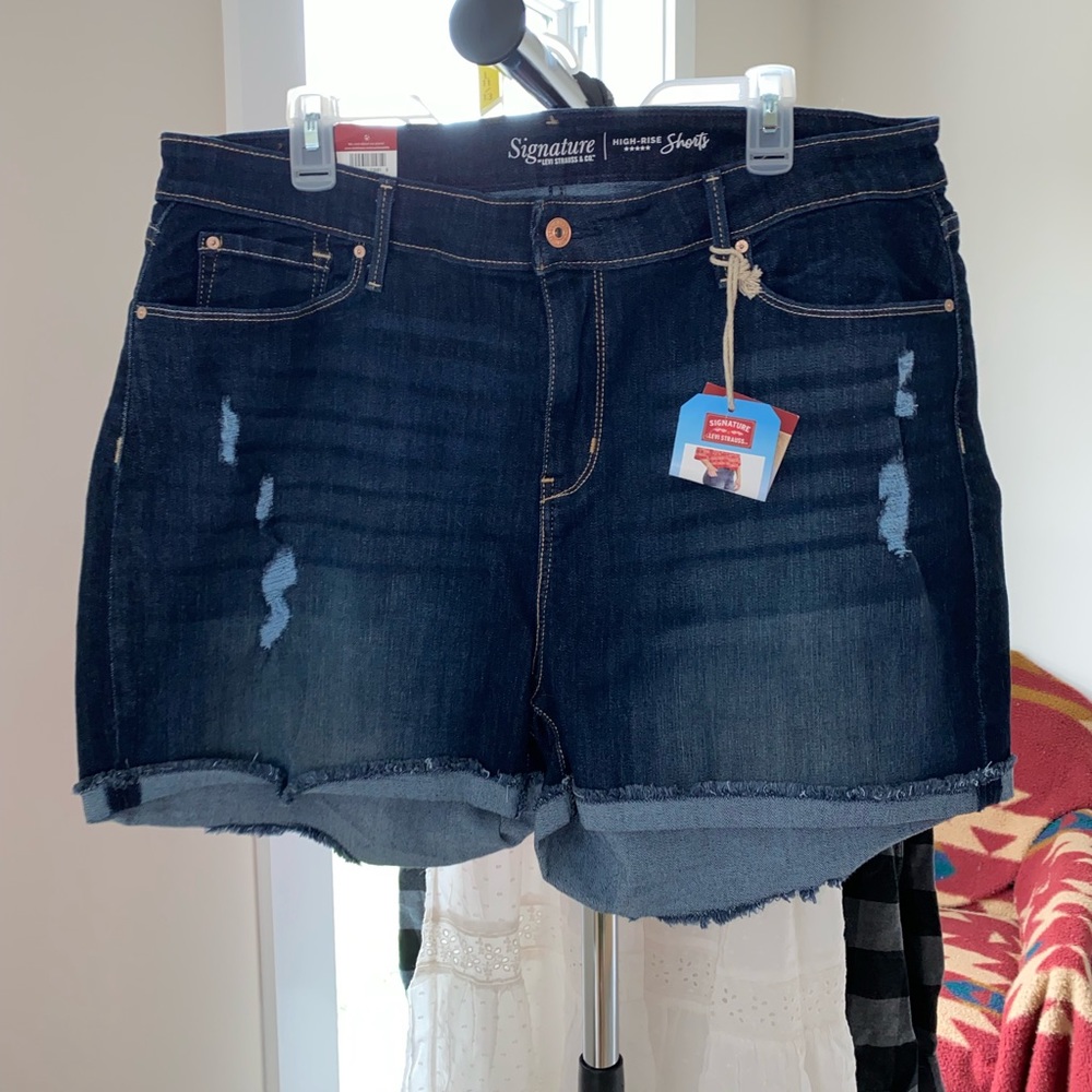 NWT Levi’s Shorts